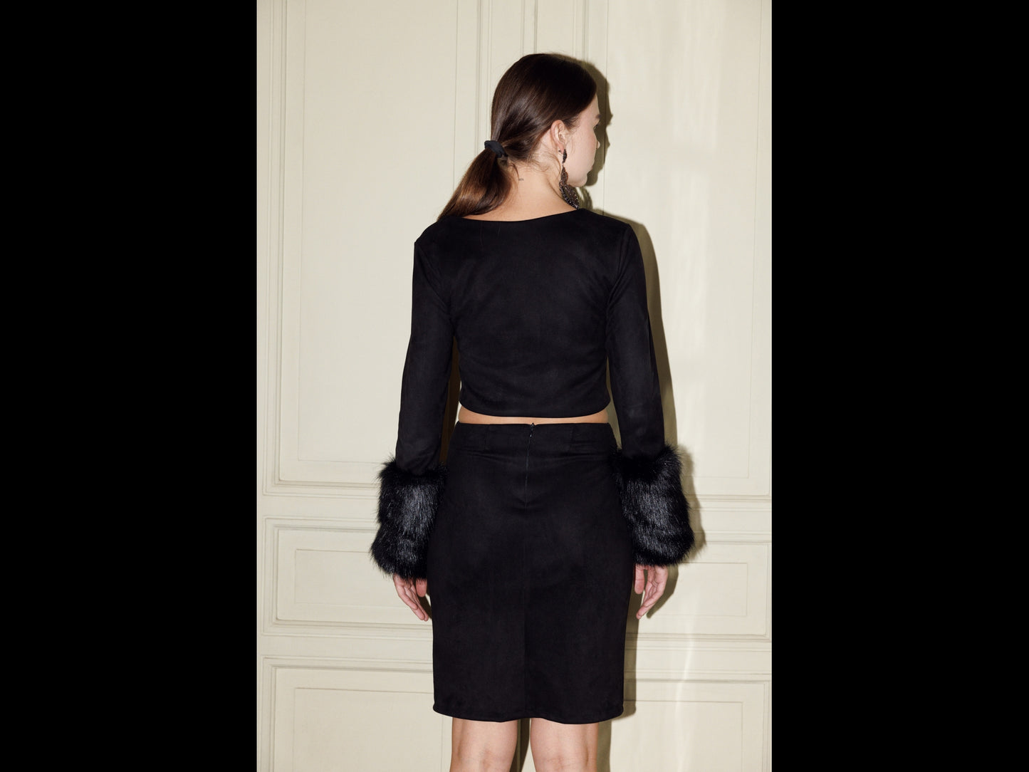 Désirée skirt in suede & buckle accessory